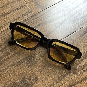 BLACK/YELLOW SUNGLASSES